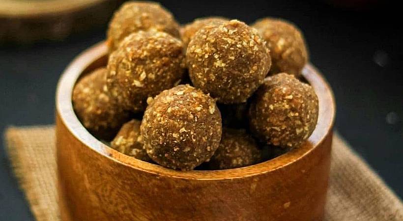 അരിയുണ്ട Jaggery Rice Balls